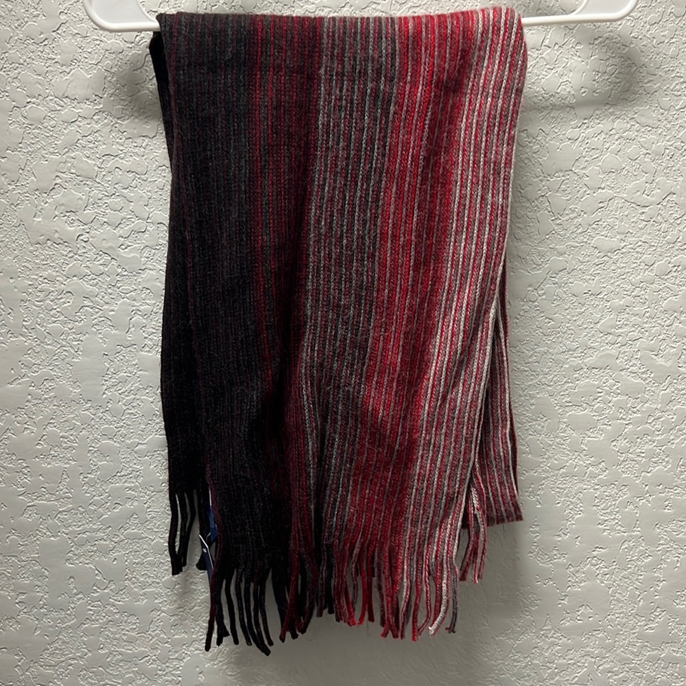 APT.9 scarf